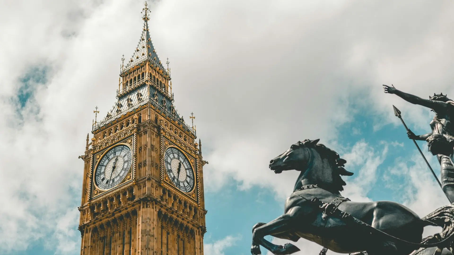 10 Best Hilton Hotels in London, England